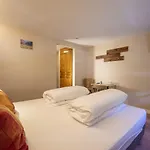瓦涅尼餐厅酒店 米特拉克