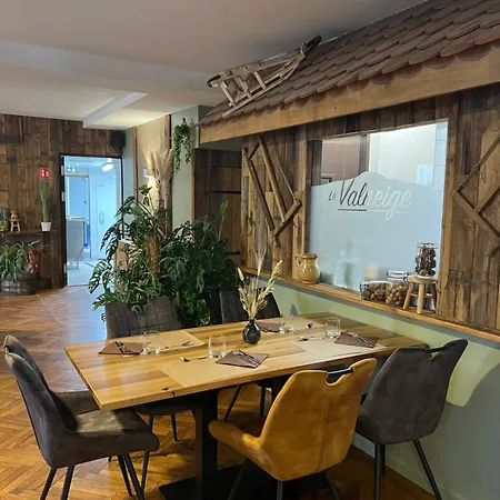 瓦涅尼餐厅酒店 酒店